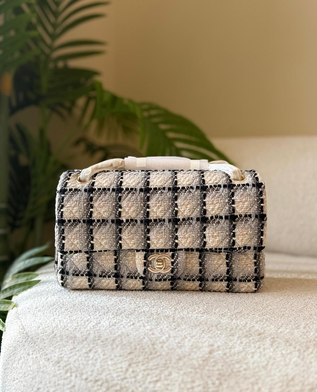 Ladies ch’nel 26 bags