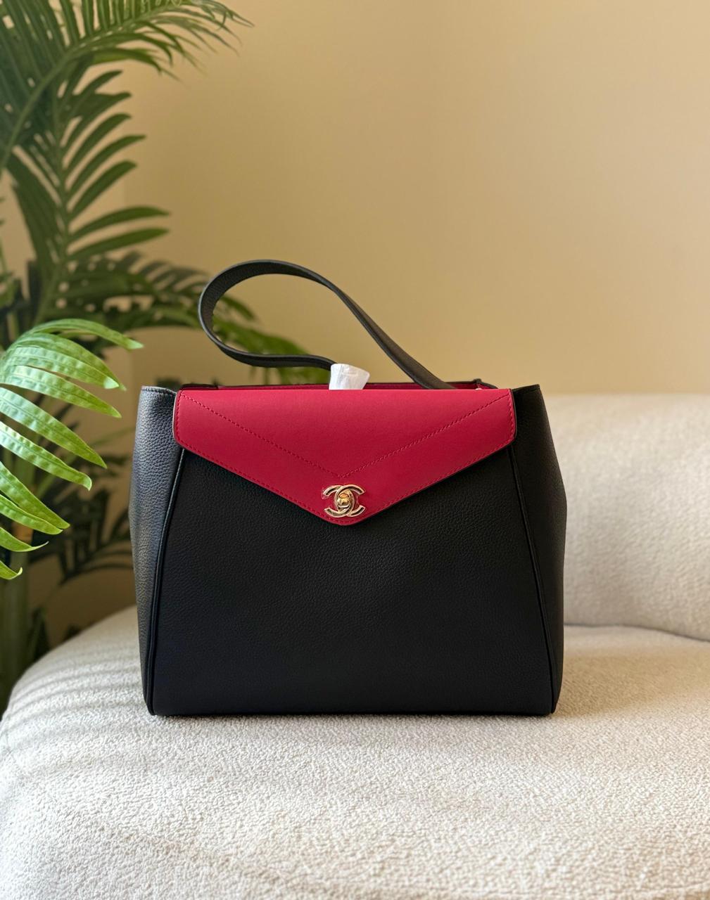 Ladies ch’nel 26 bags