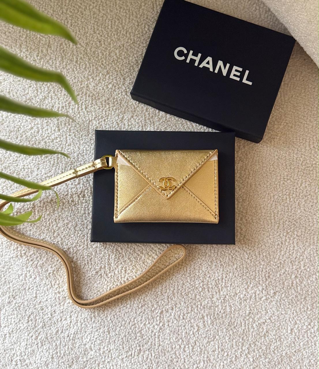 Ladies ch’nel 26 bags