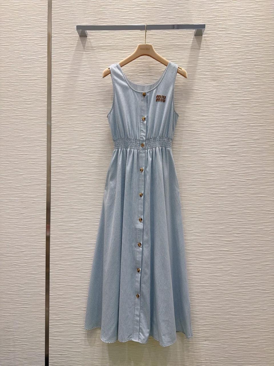 Ladies dresses
