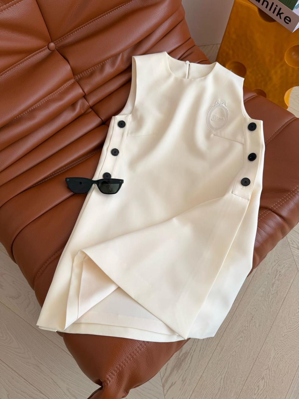 Ladies dresses