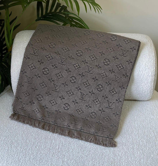 Ladies scarf