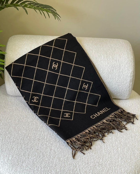 Ladies scarf