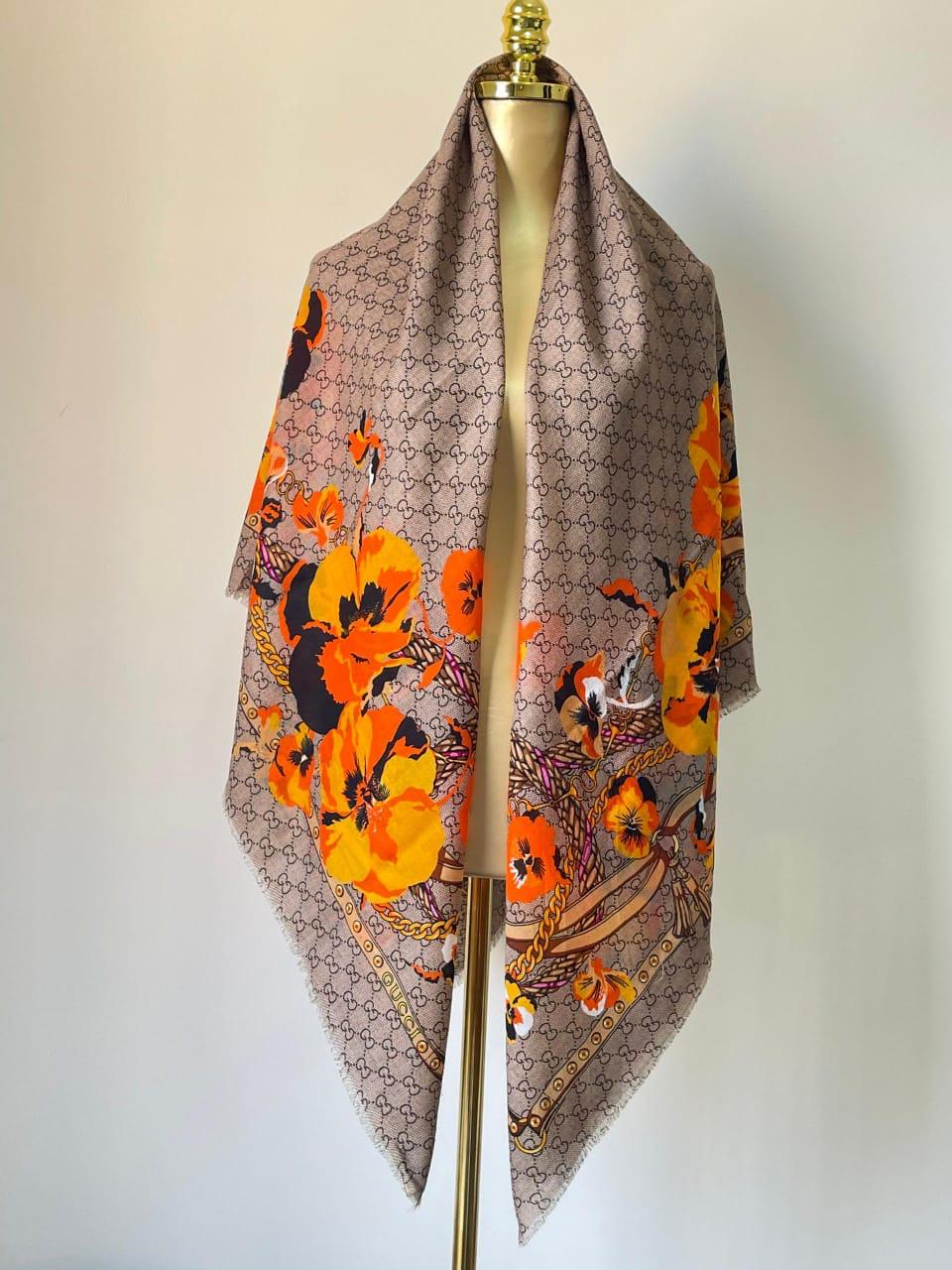 Ladies scarf