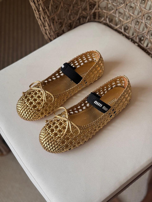 Ladies shoes