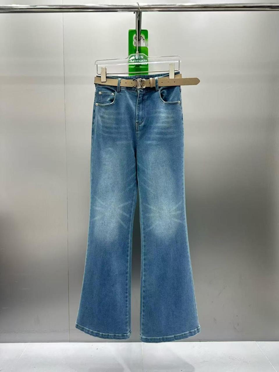 Ladies pants & shorts