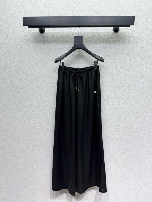 Ladies pants & shorts