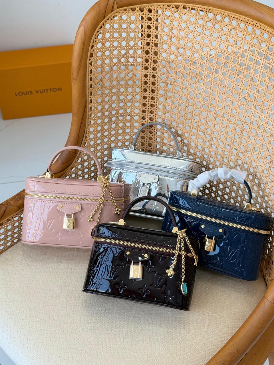 Ladies L*vi Bags