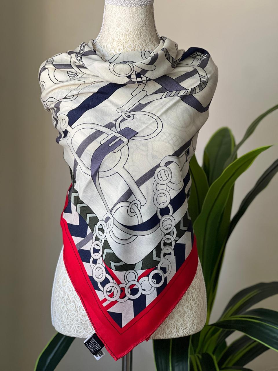 Ladies scarf
