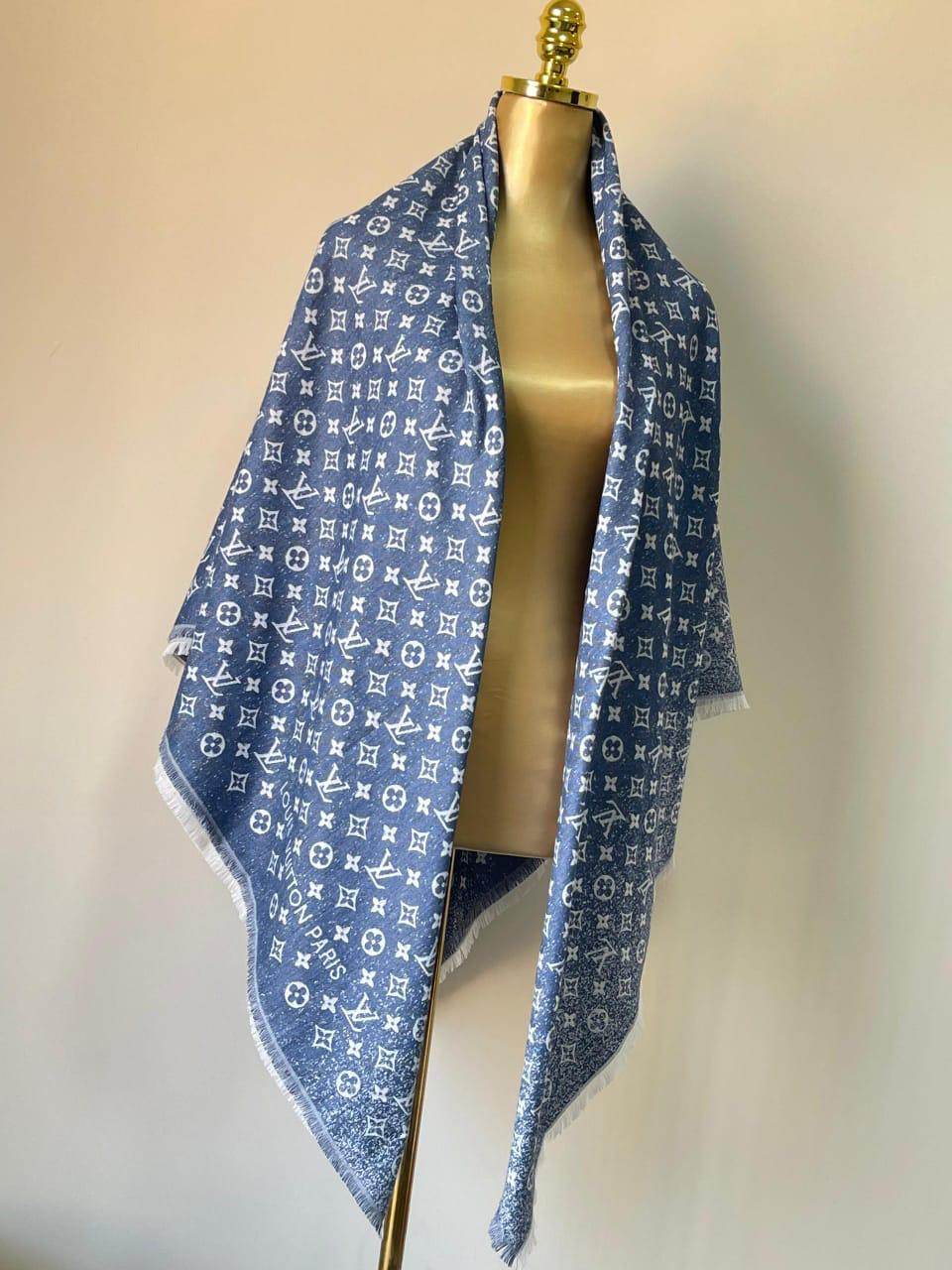 Ladies scarf
