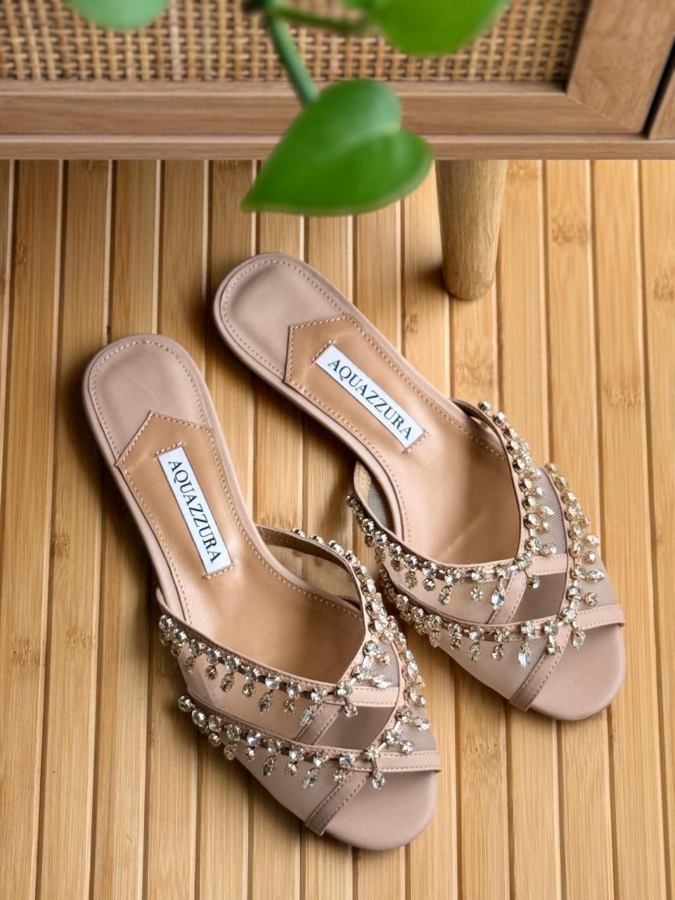 Ladies flats