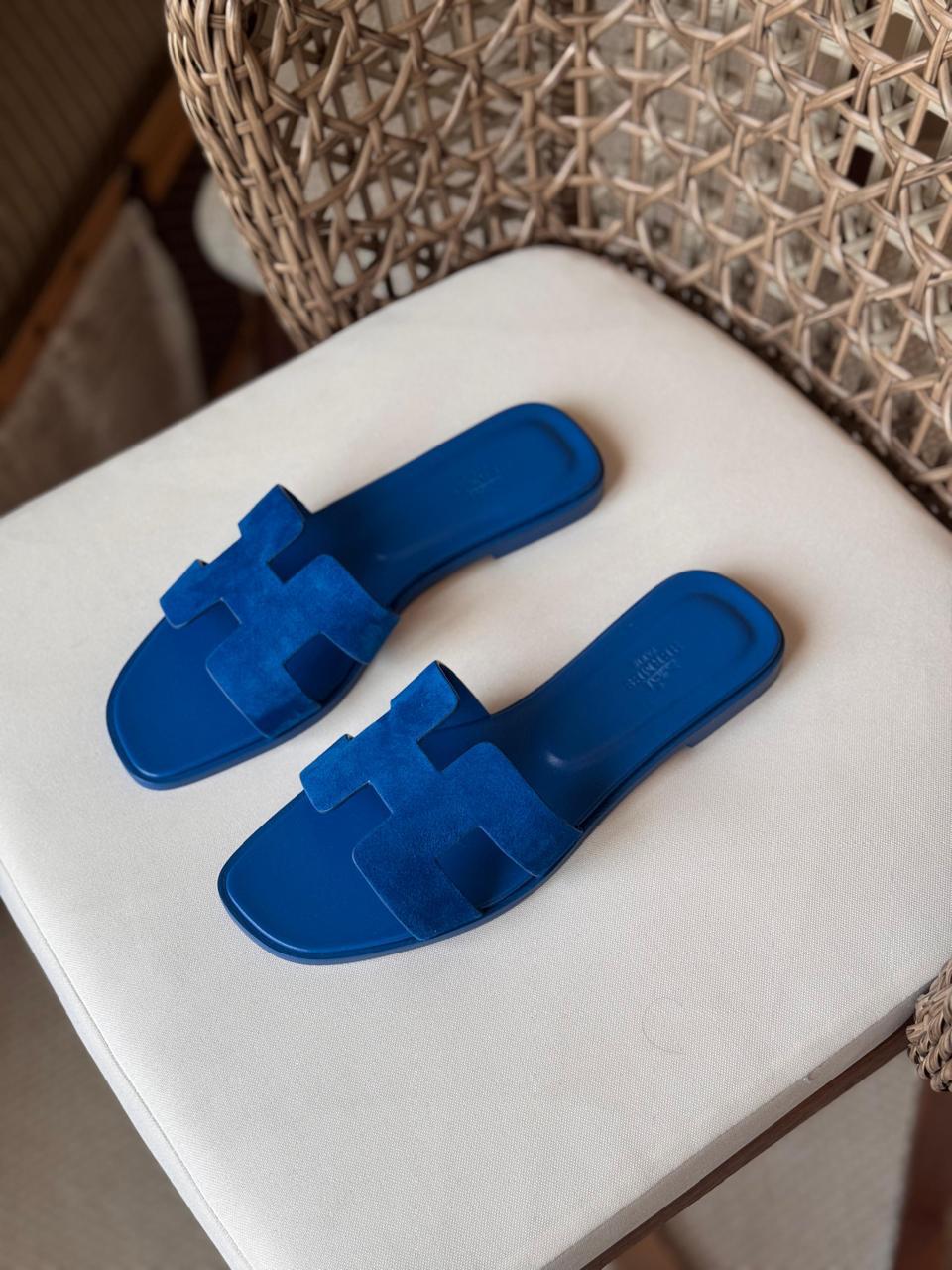 Ladies flats