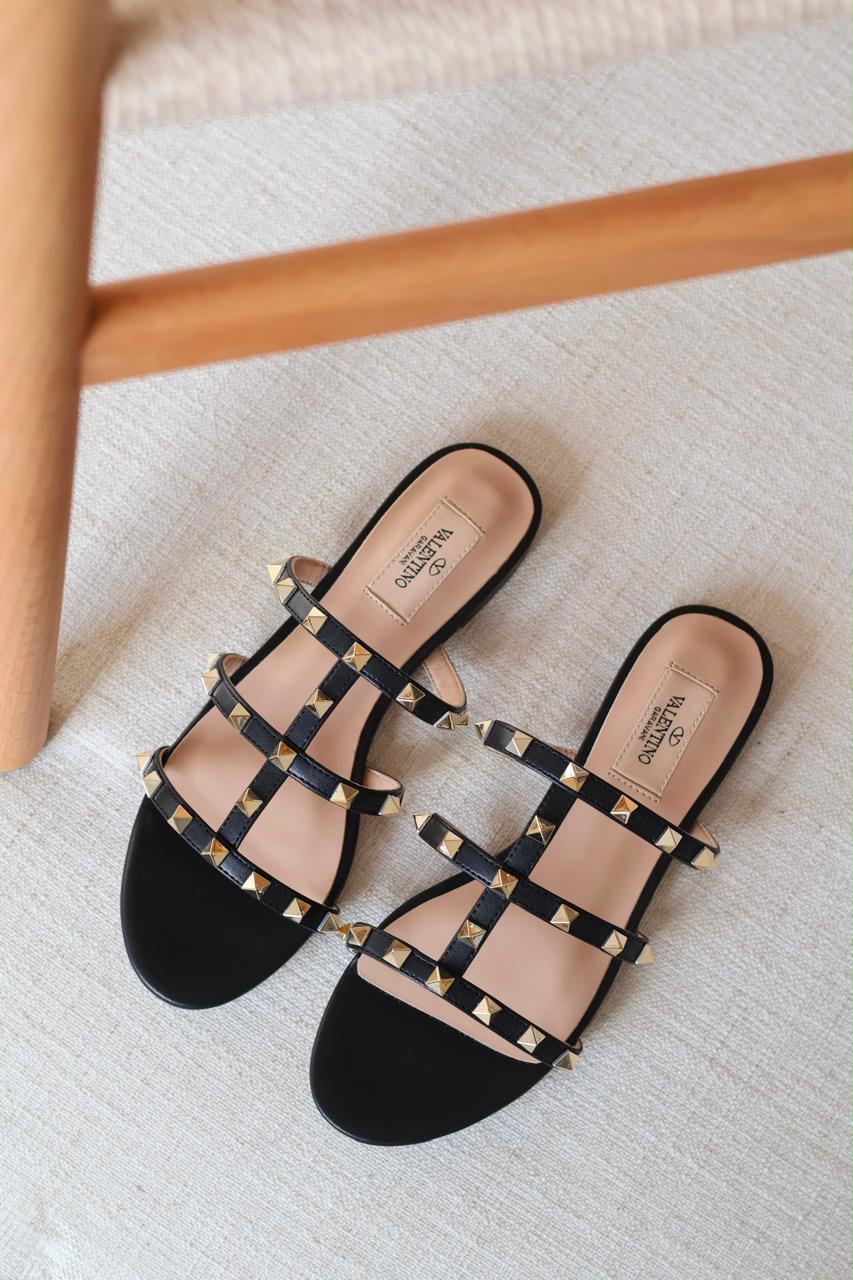 Ladies flats