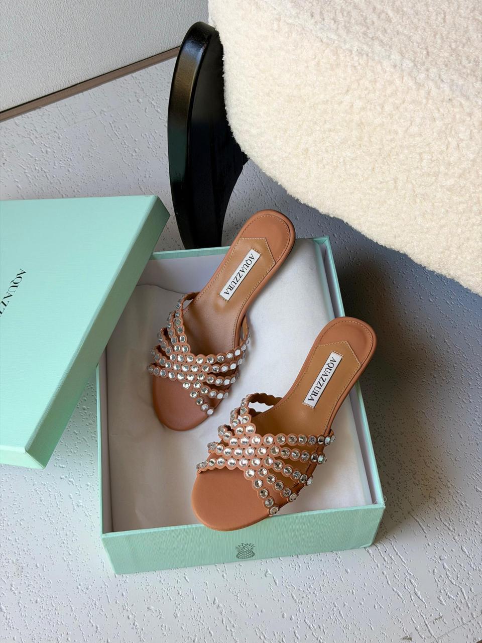 Ladies flats