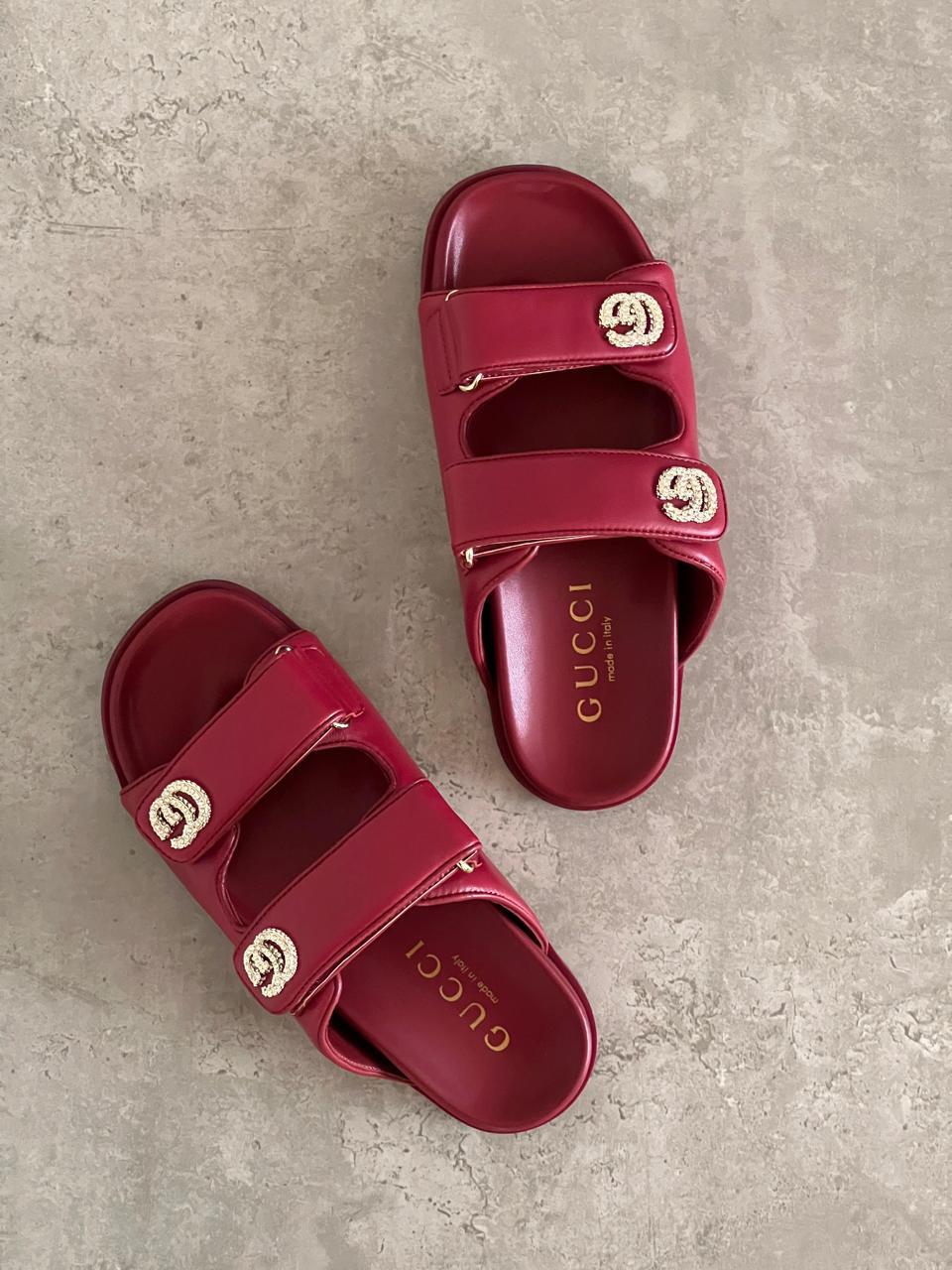 Ladies flats