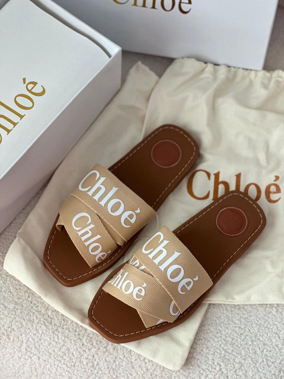 Ladies flats
