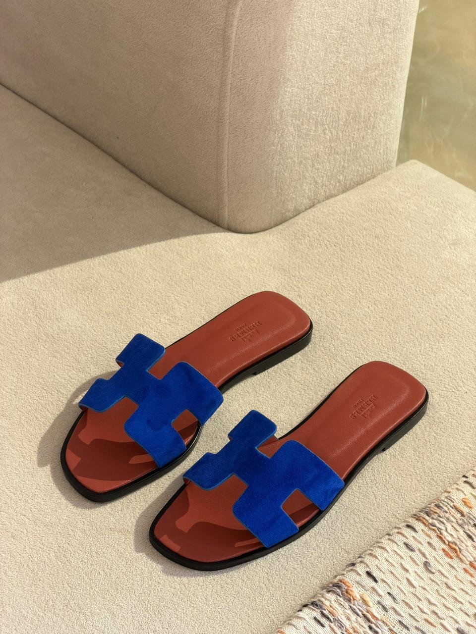 Ladies flats