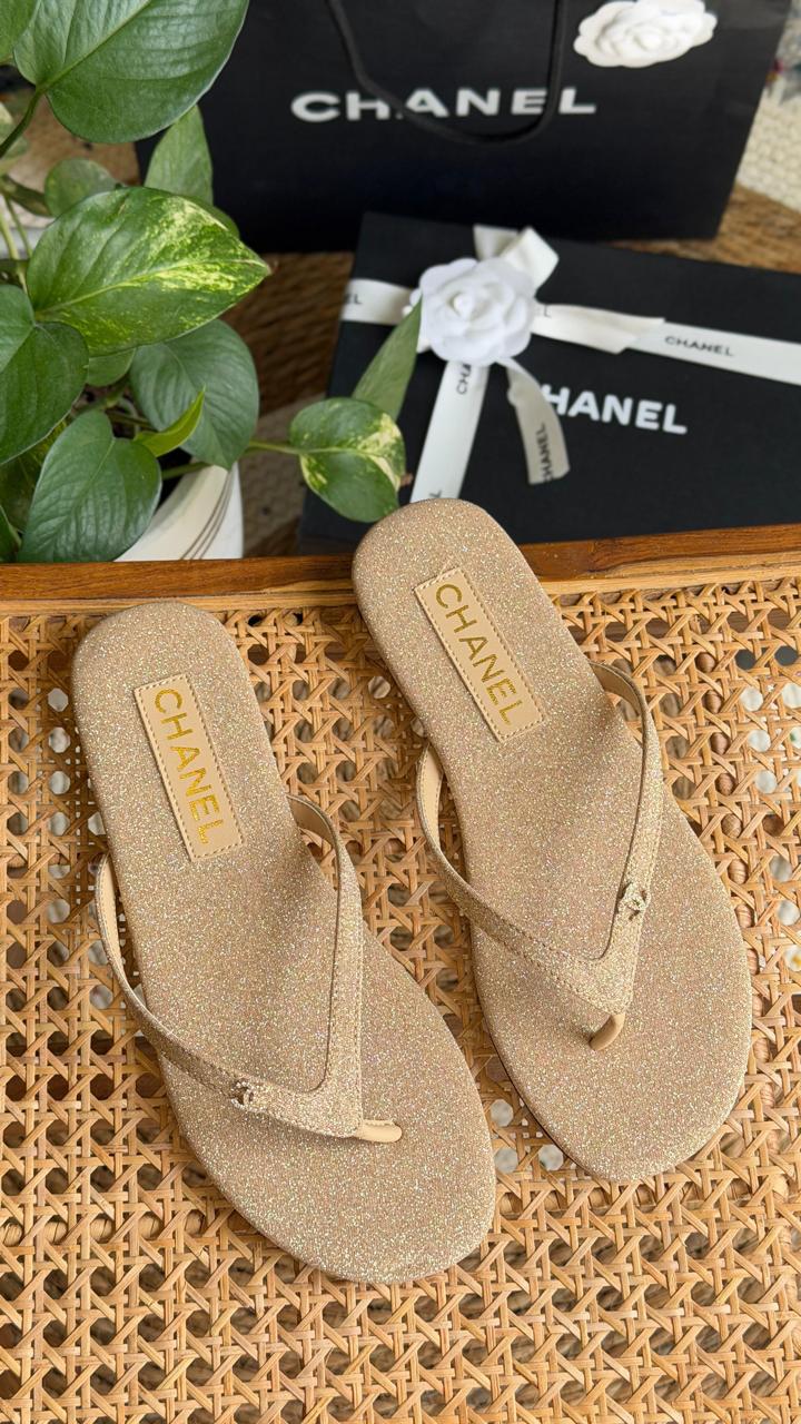 Ladies flats