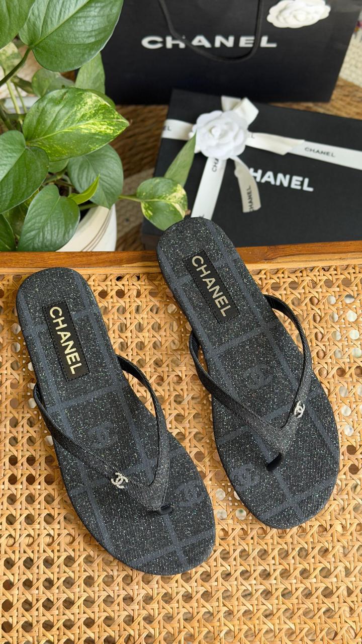 Ladies flats