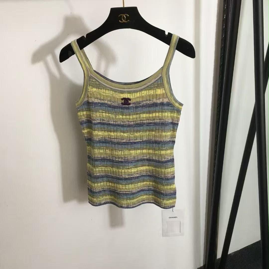 Ladies t-shirts & tops