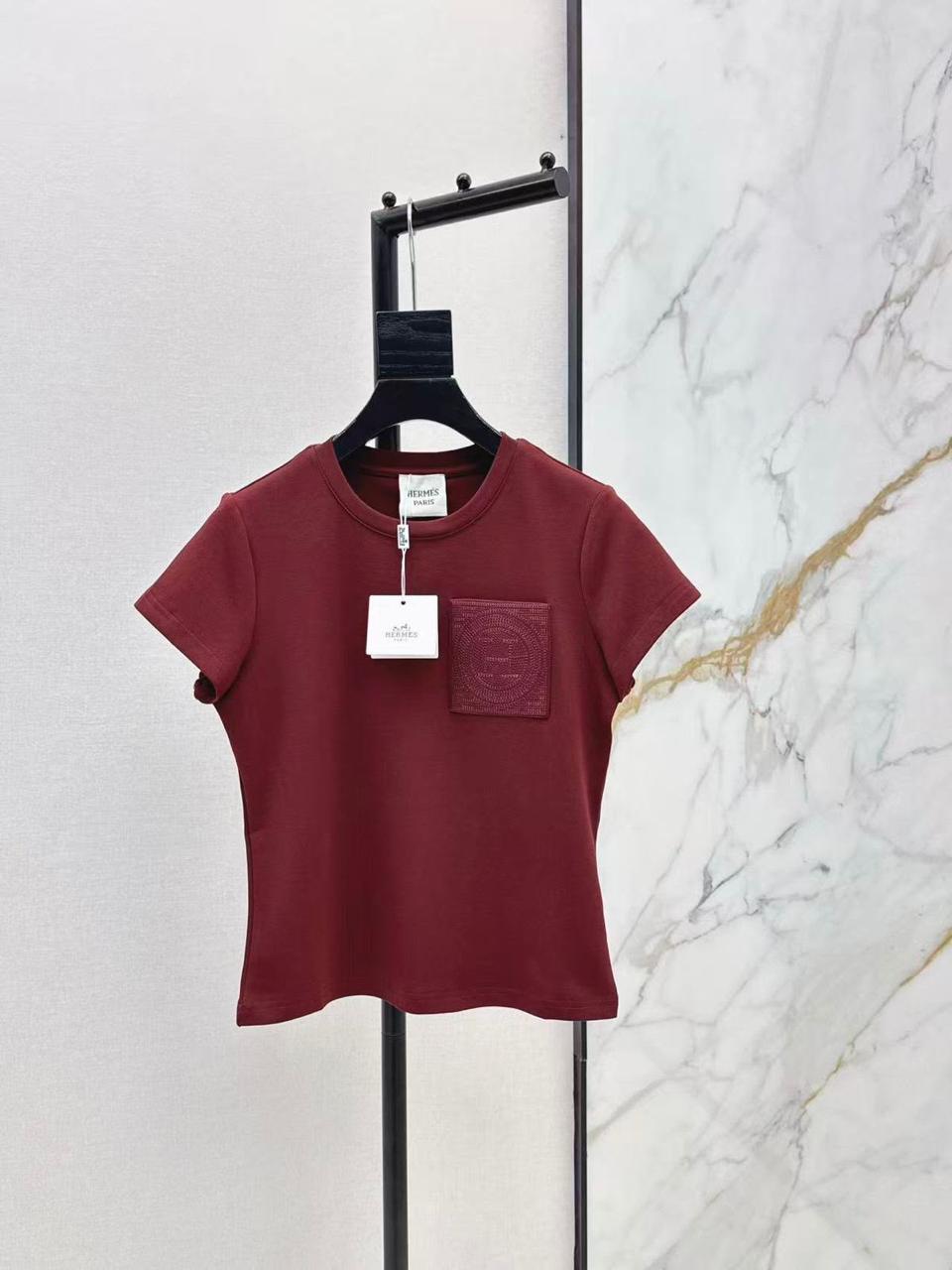 Ladies t-shirts & tops