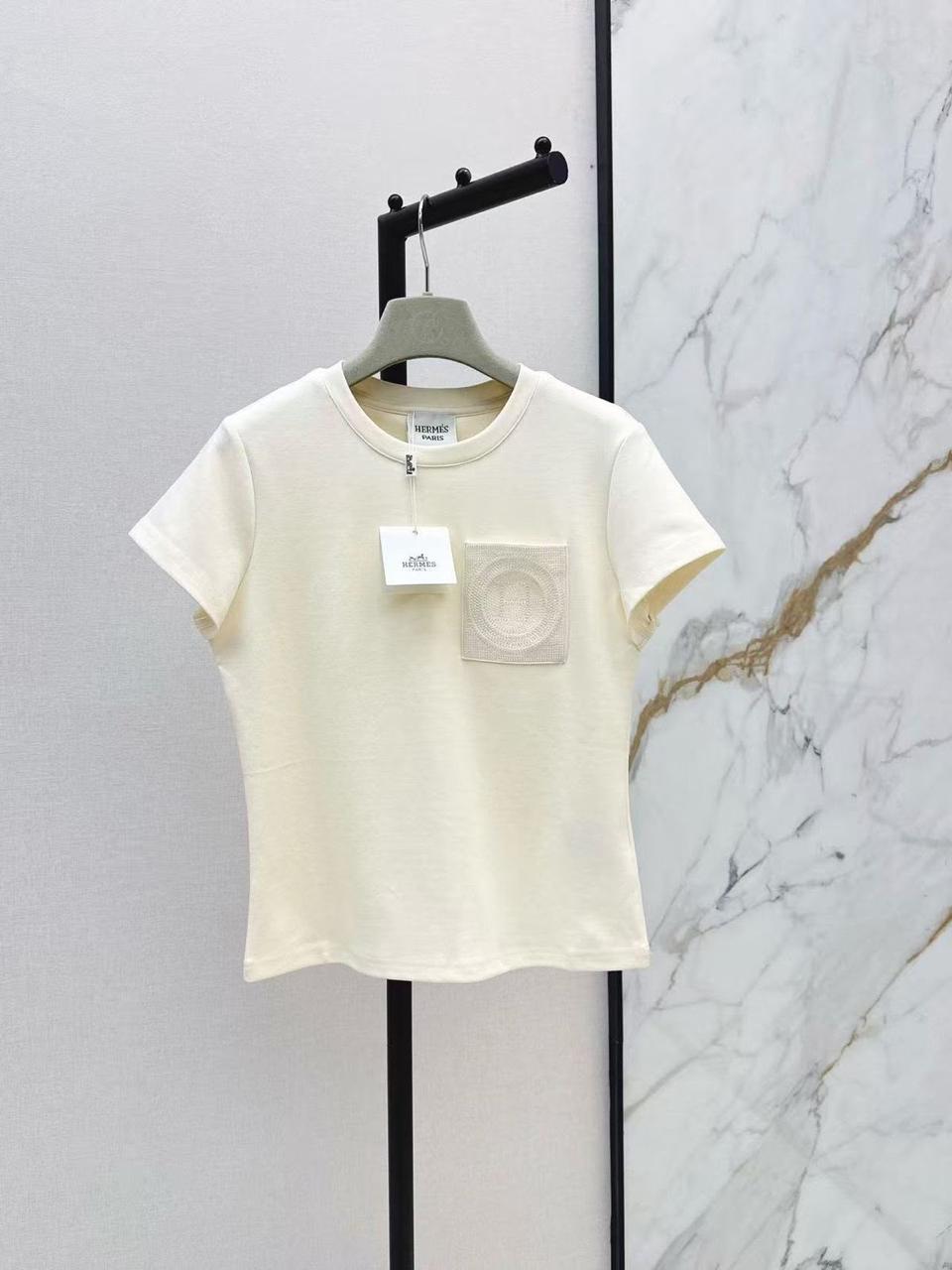 Ladies t-shirts & tops