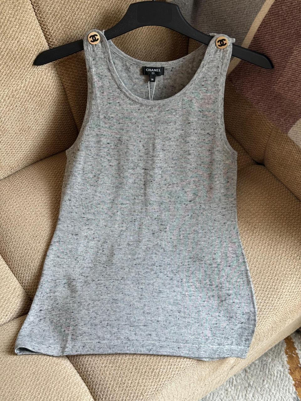 Ladies t-shirts & tops