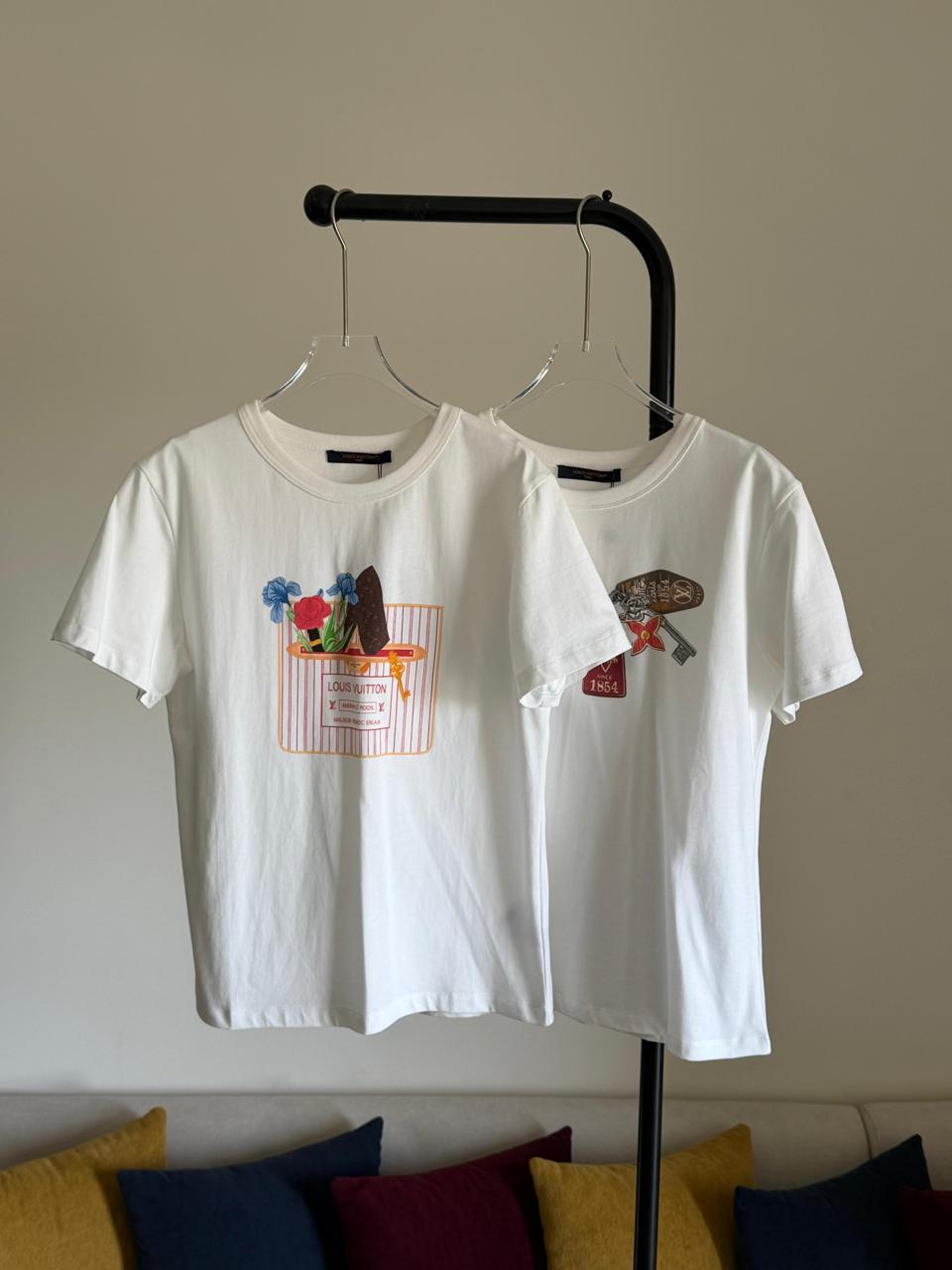 Ladies t-shirts & tops