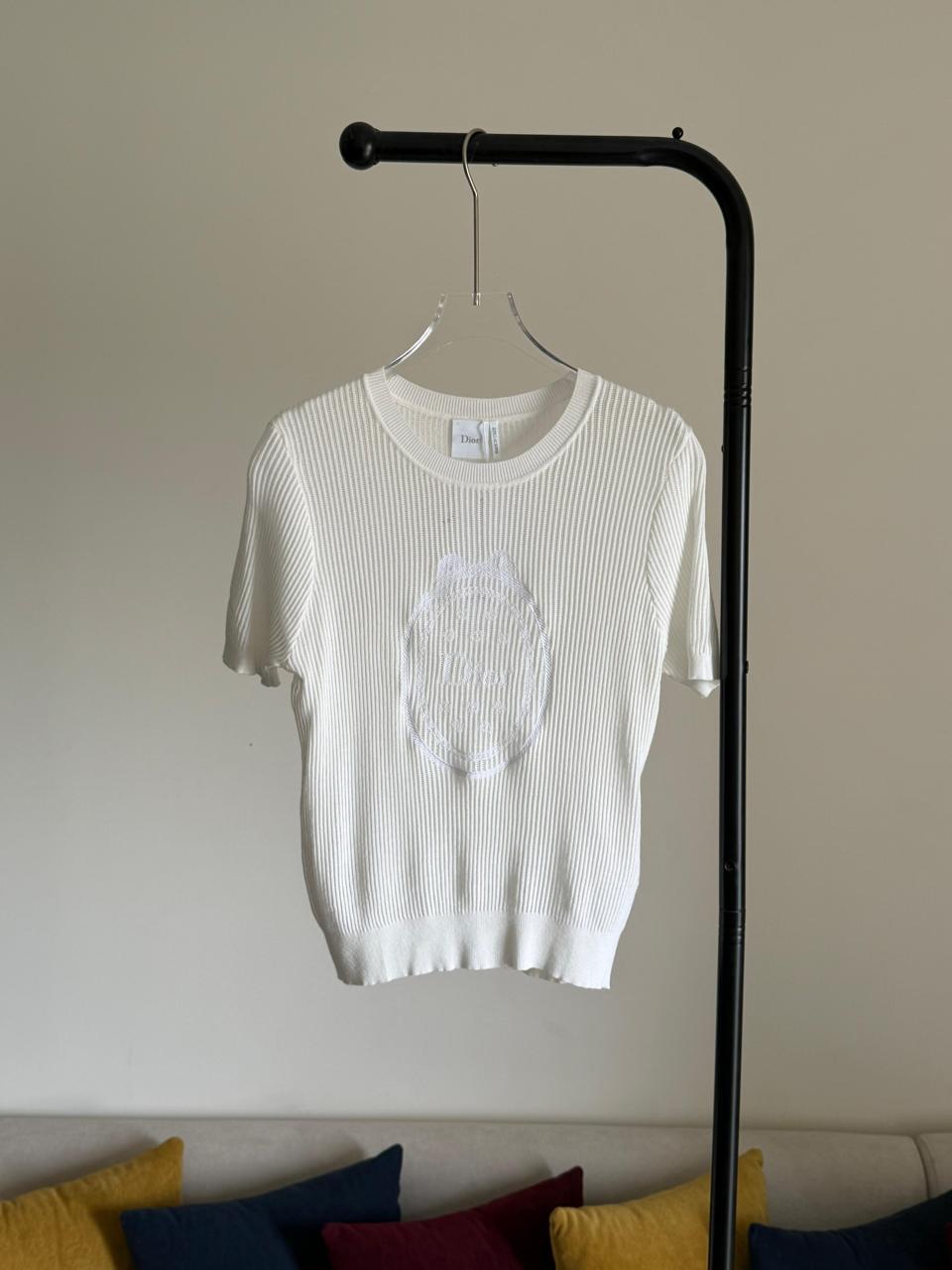 Ladies t-shirts & tops