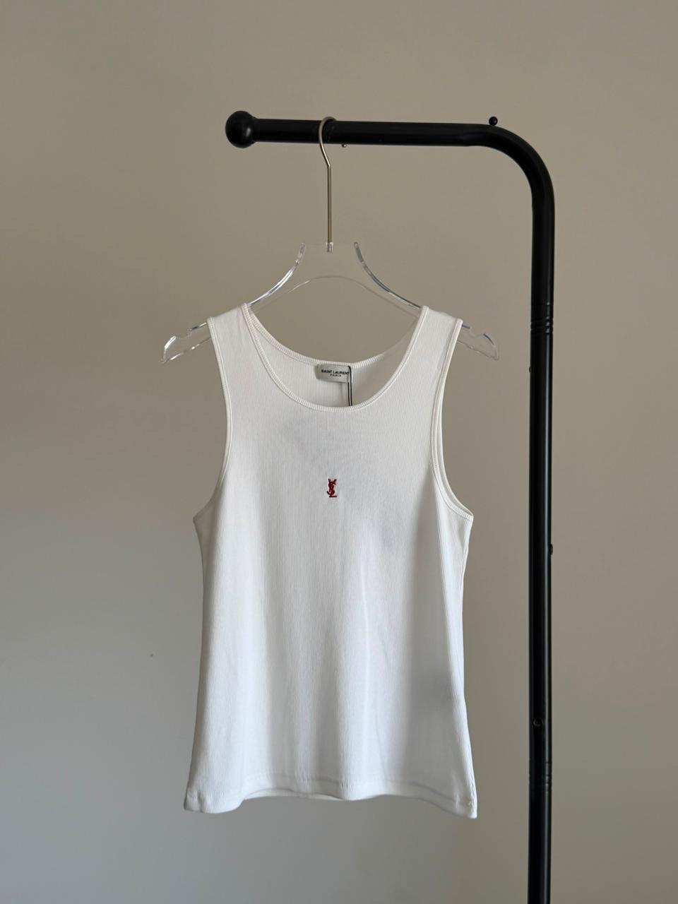 Ladies t-shirts & tops