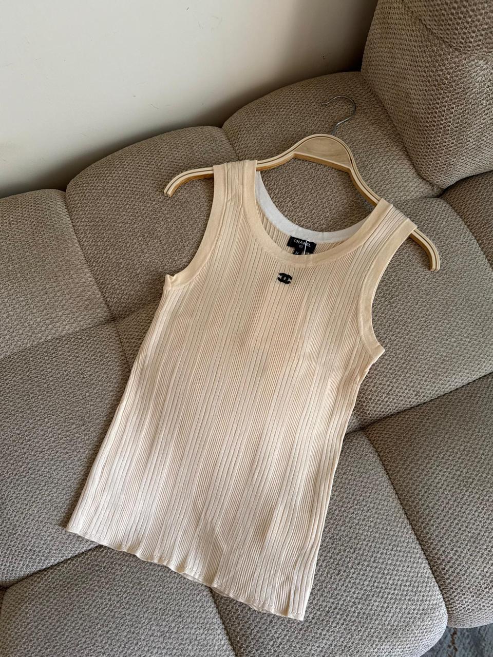 Ladies t-shirts & tops