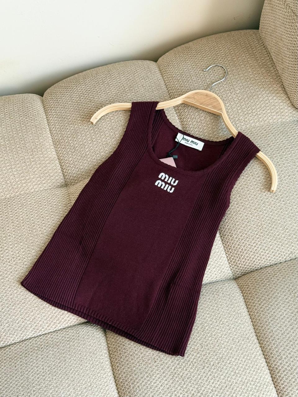Ladies t-shirts & tops