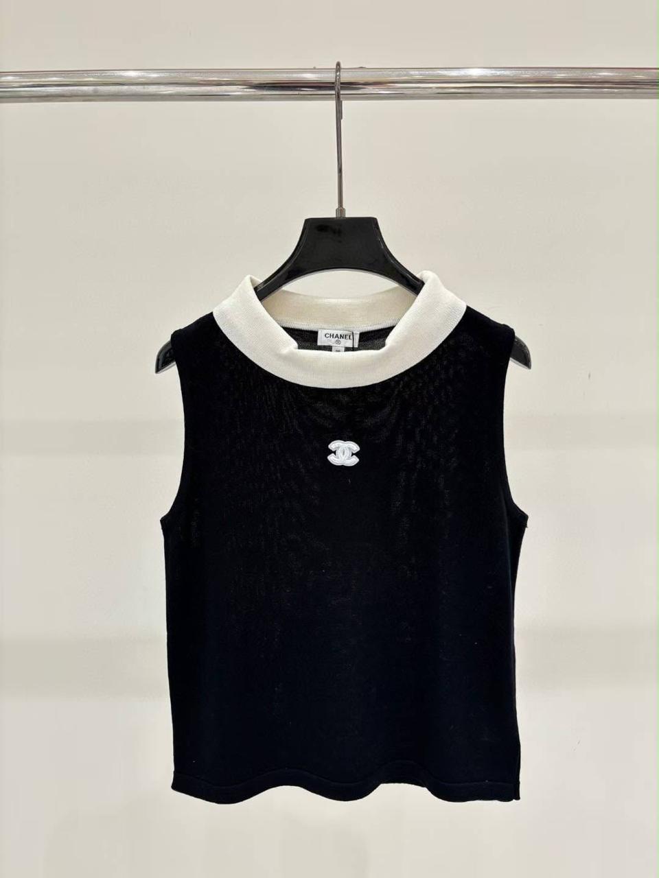 Ladies t-shirts & tops