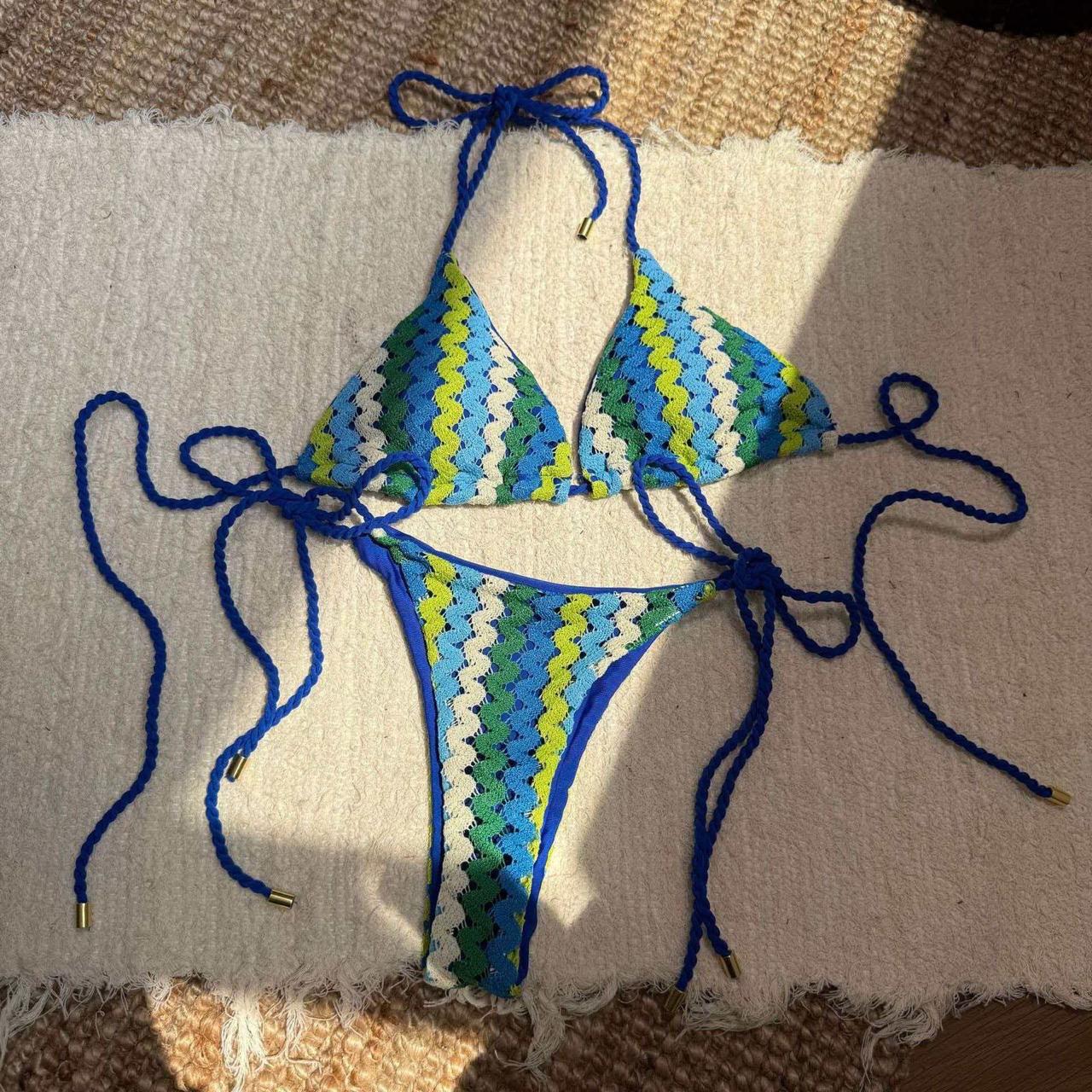 Ladies swimsuits & bikini