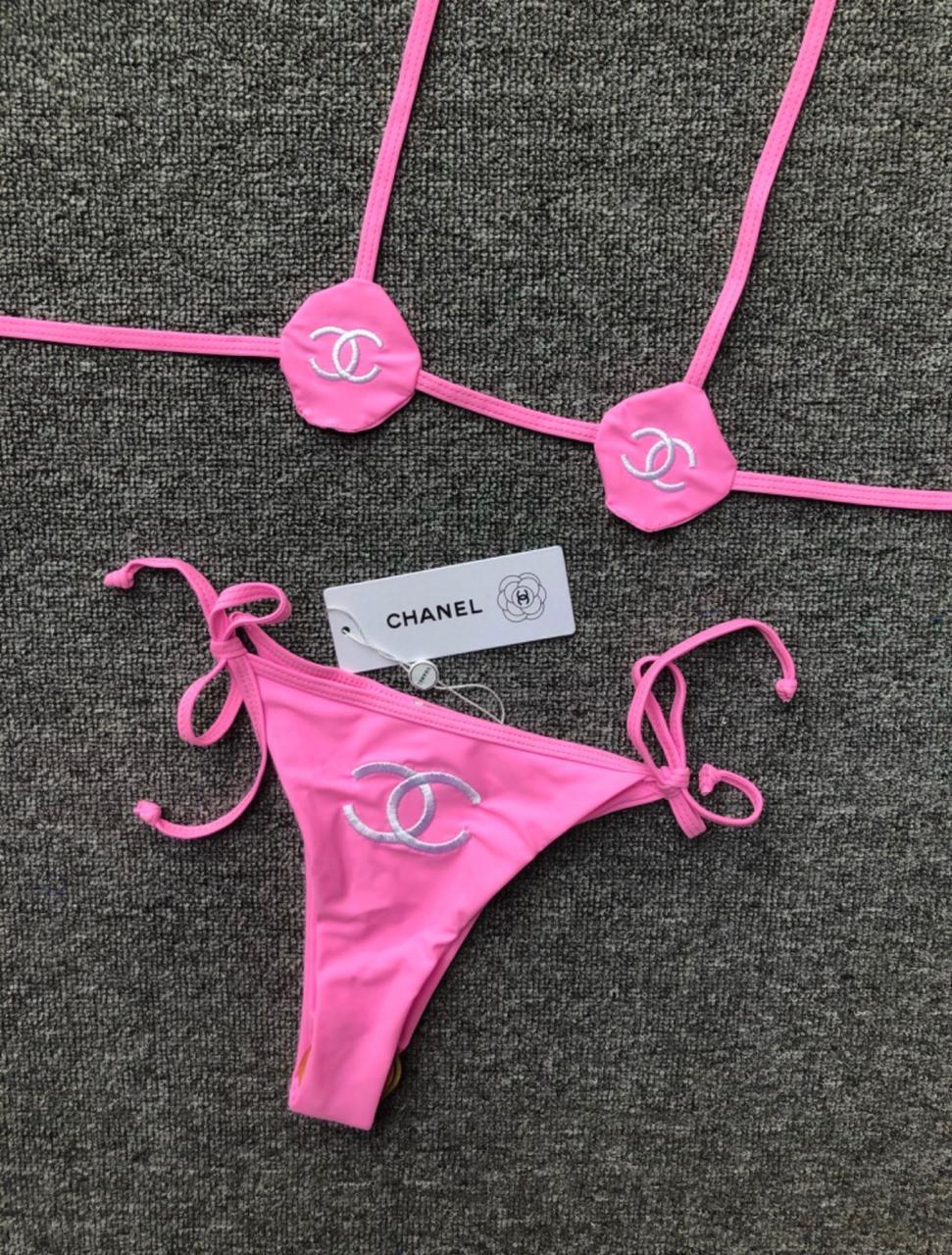 Ladies swimsuits & bikini