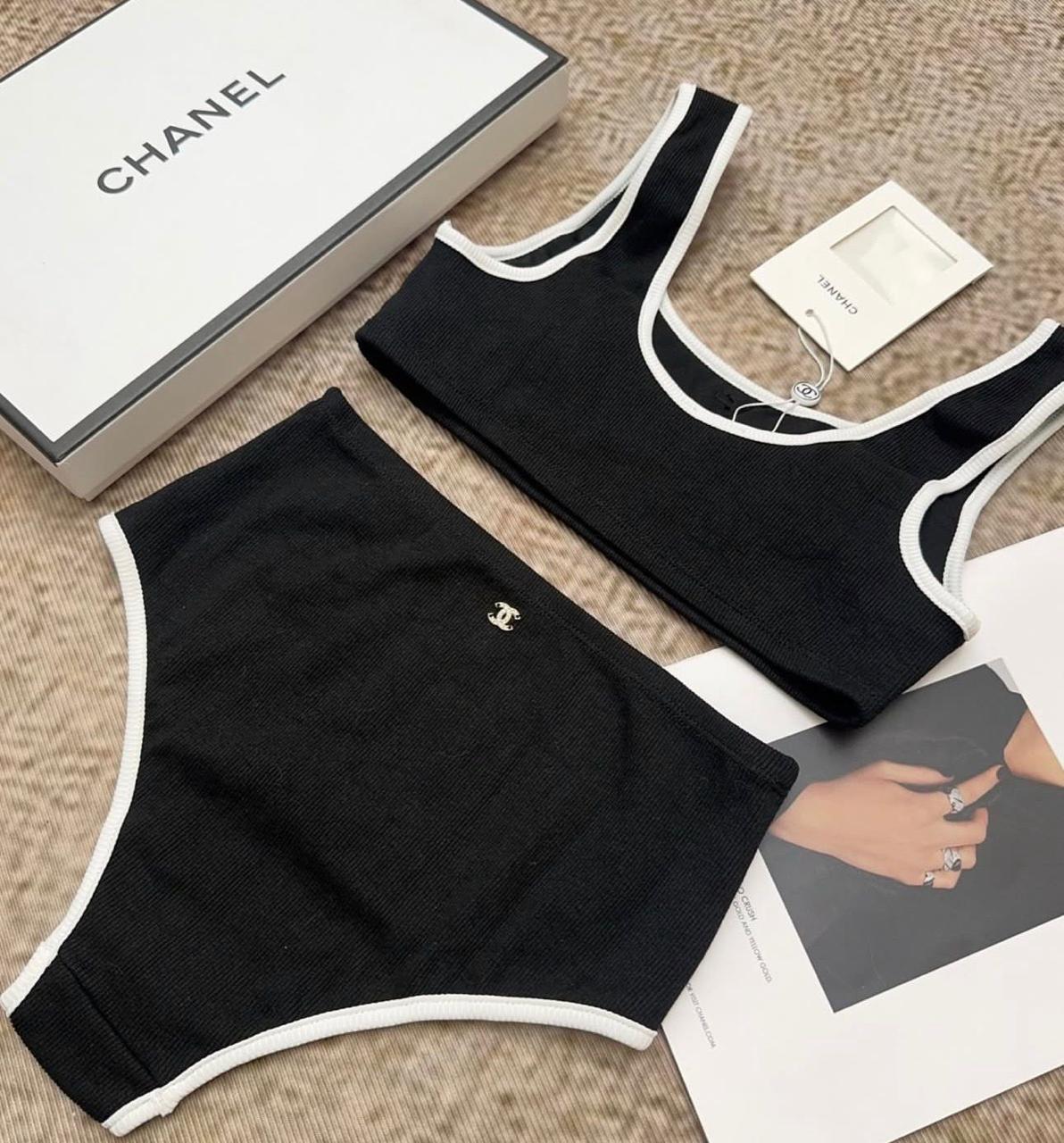 Ladies swimsuits & bikini