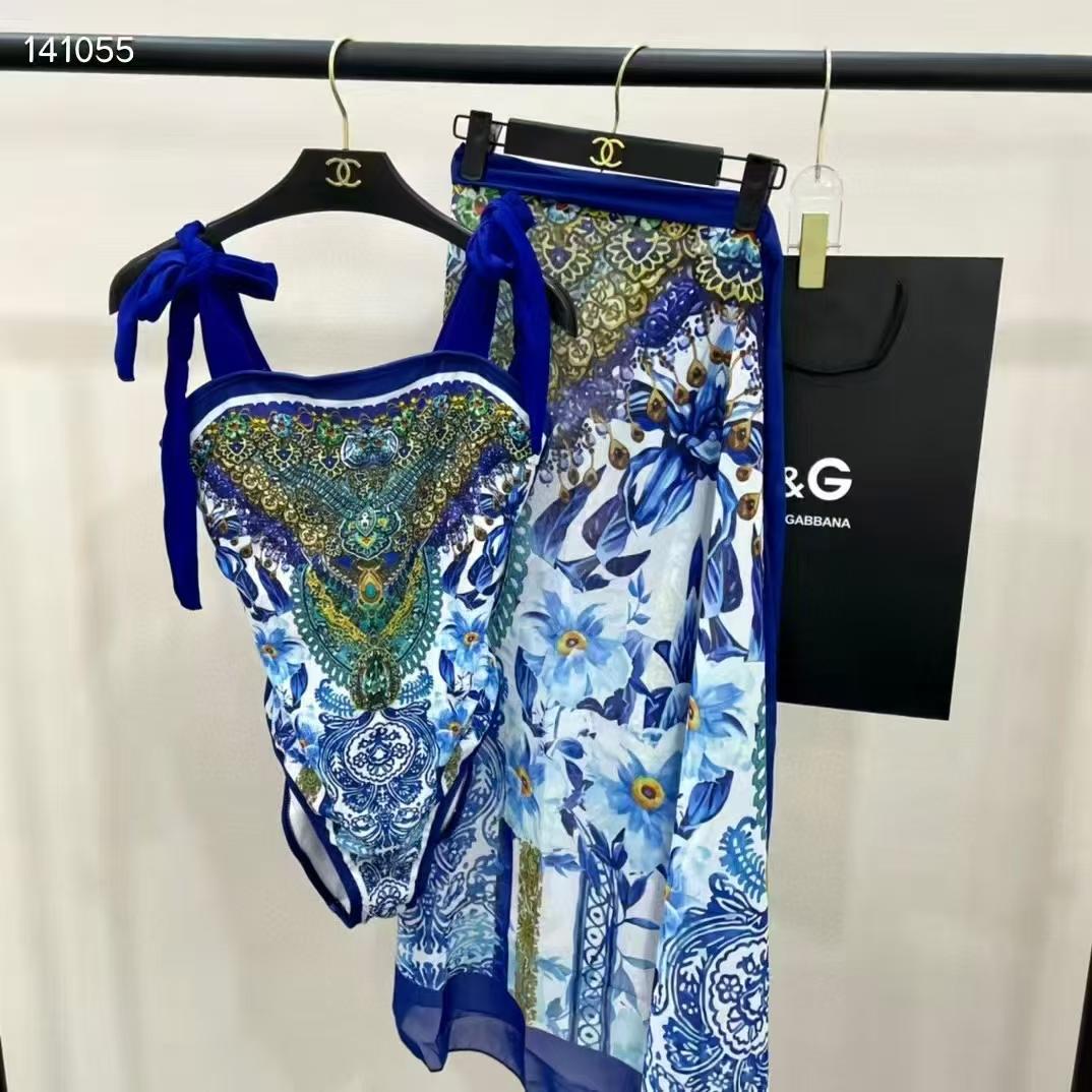 Ladies swimsuits & bikini