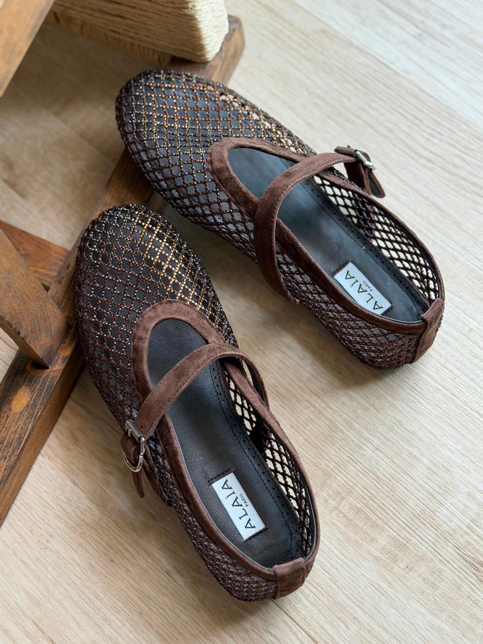 Ladies shoes