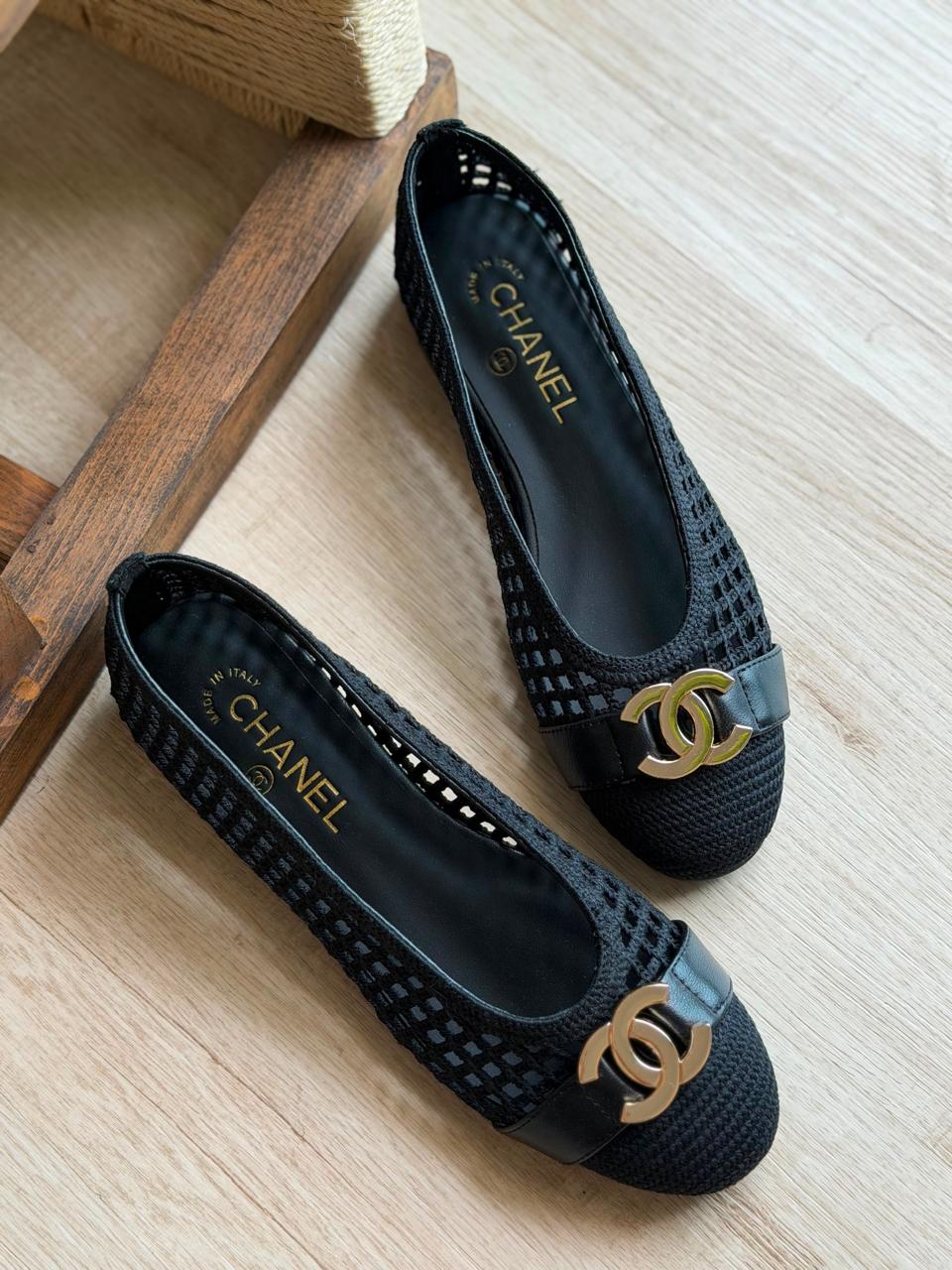 Ladies shoes
