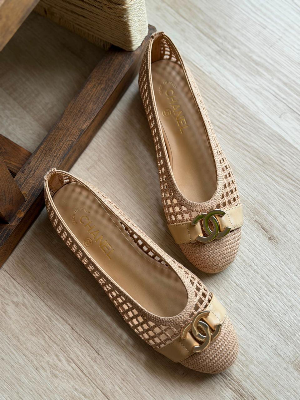Ladies shoes