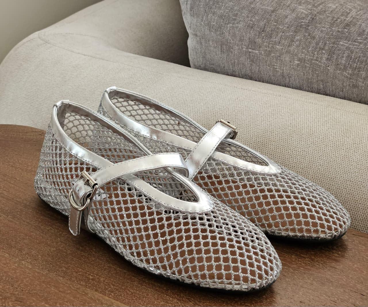 Ladies shoes