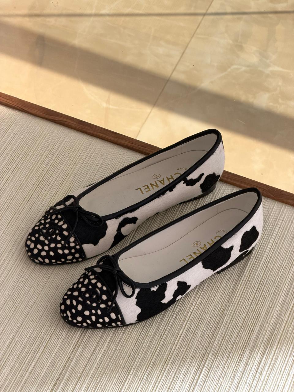 Ladies shoes