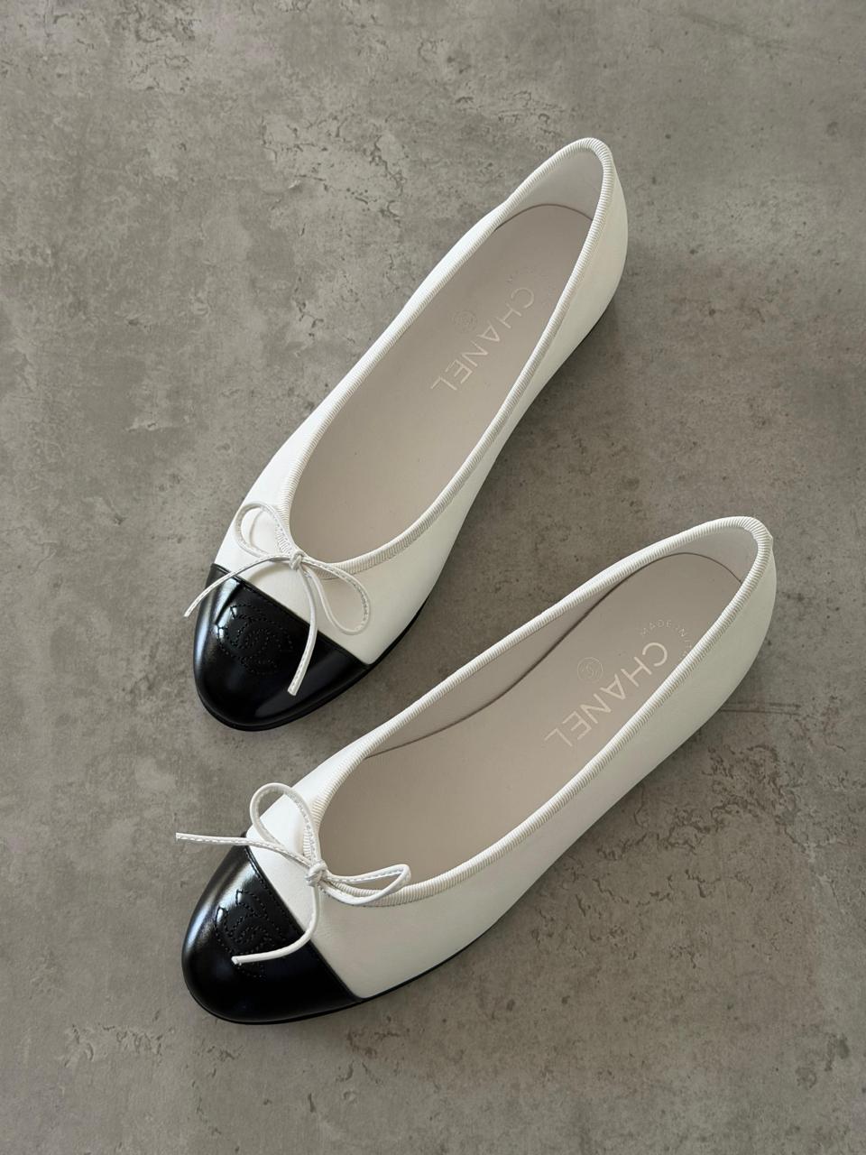 Ladies shoes
