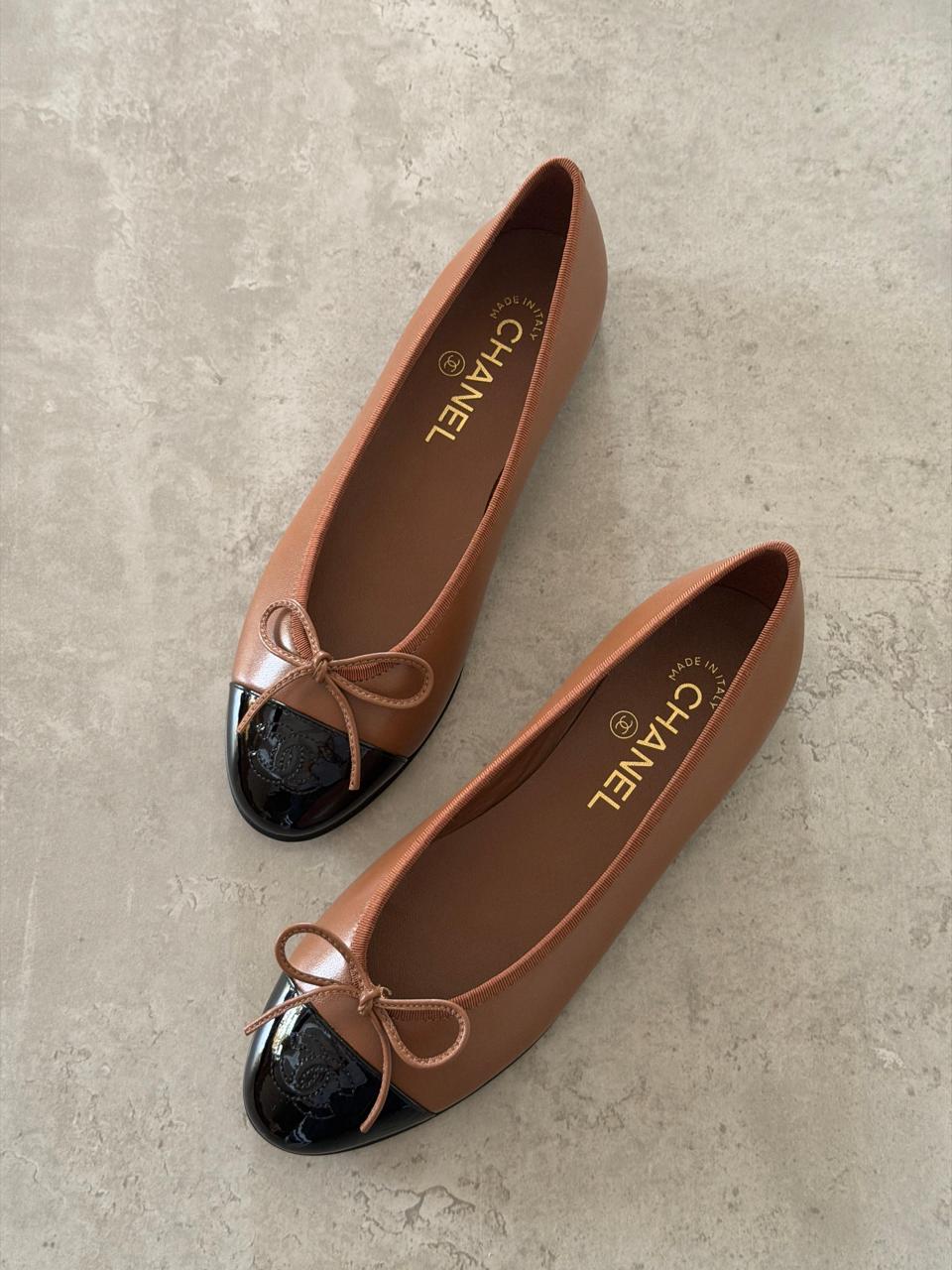 Ladies shoes