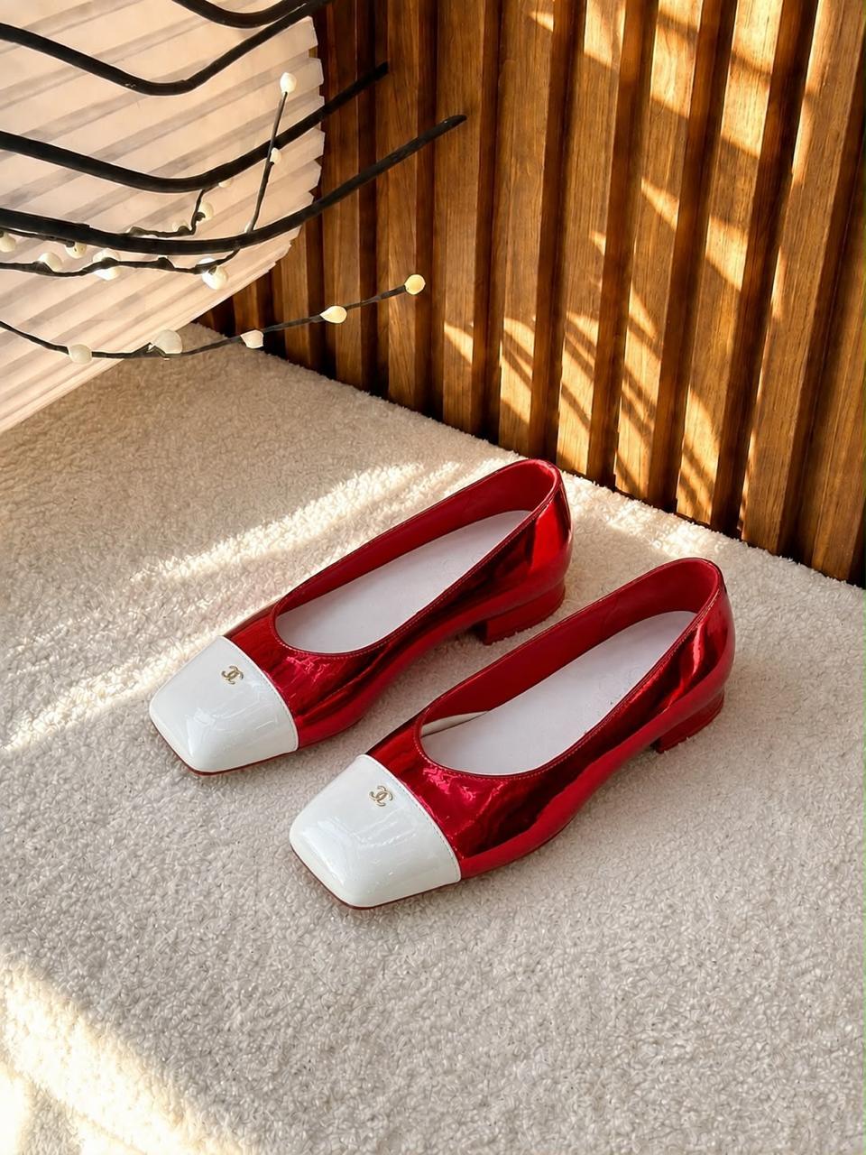 Ladies shoes
