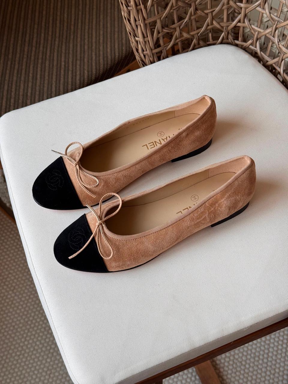 Ladies shoes