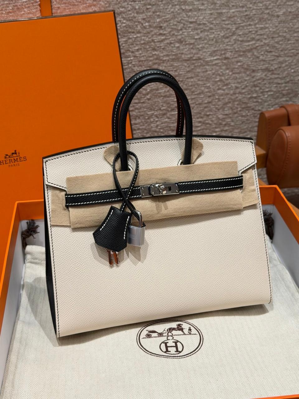Ladies Herm**s bags