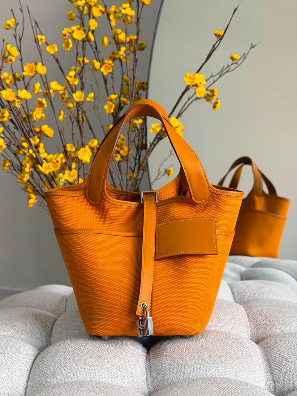 Ladies Herm**s bags