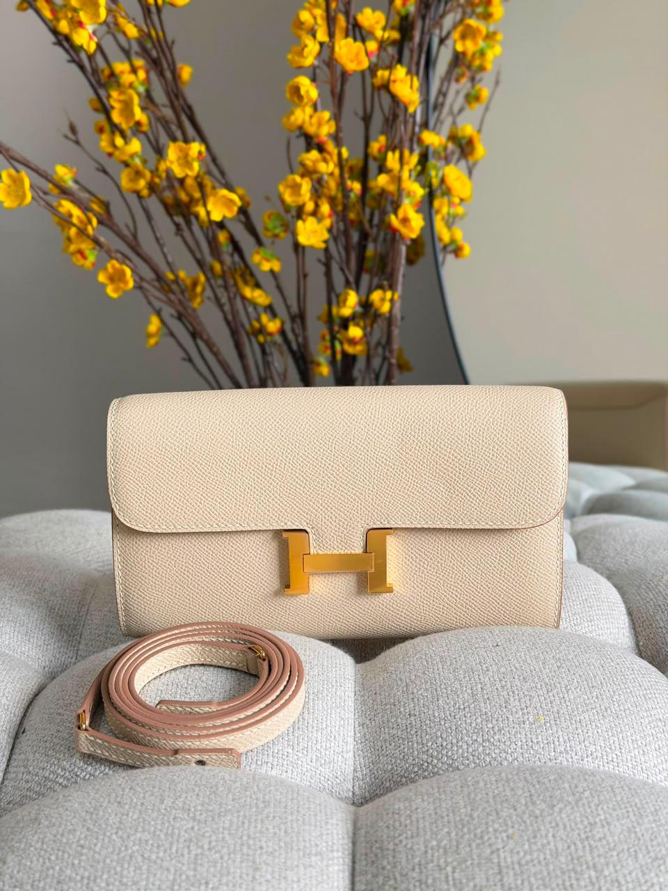 Ladies Herm**s bags