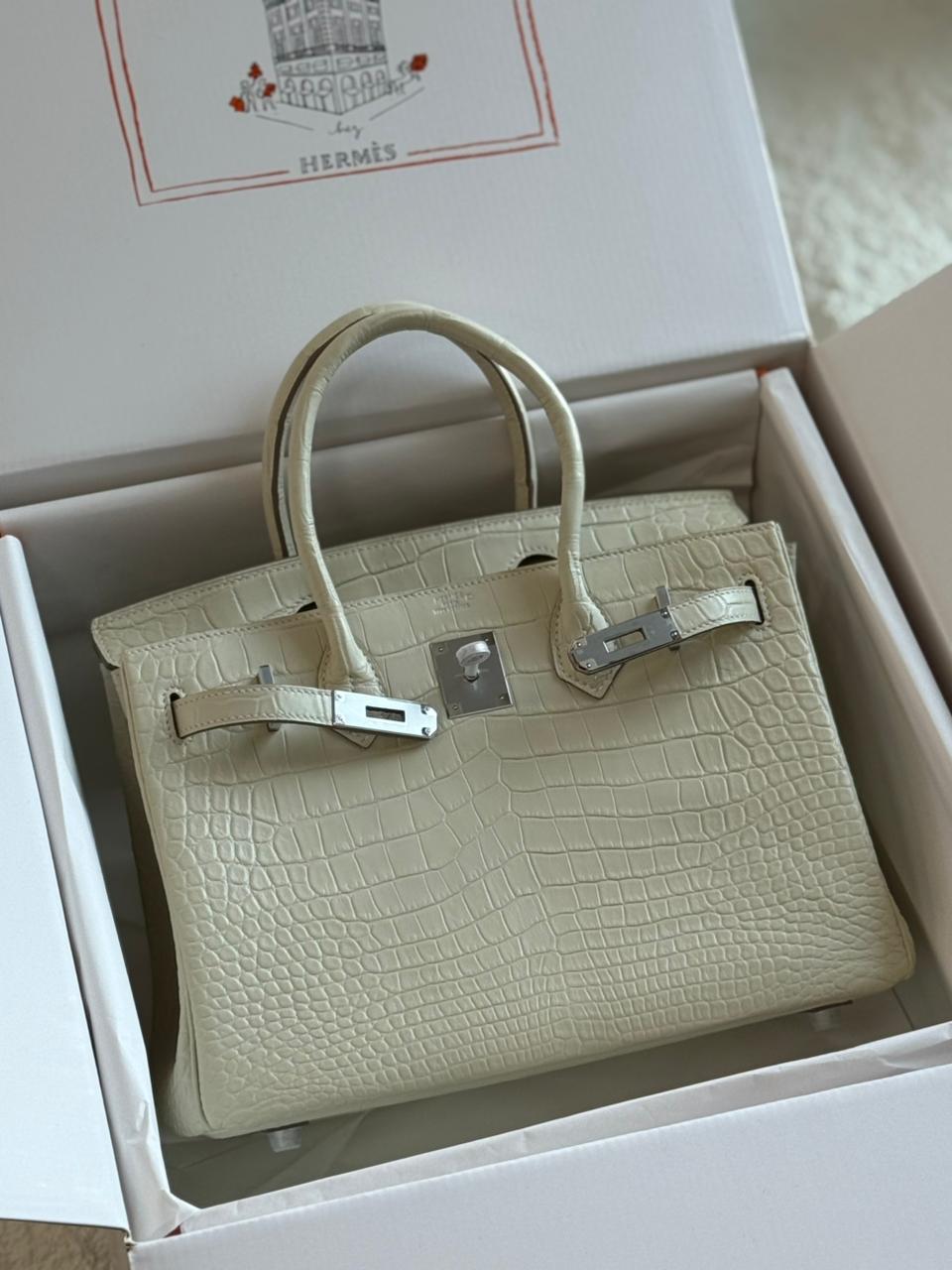 Ladies Herm**s bags